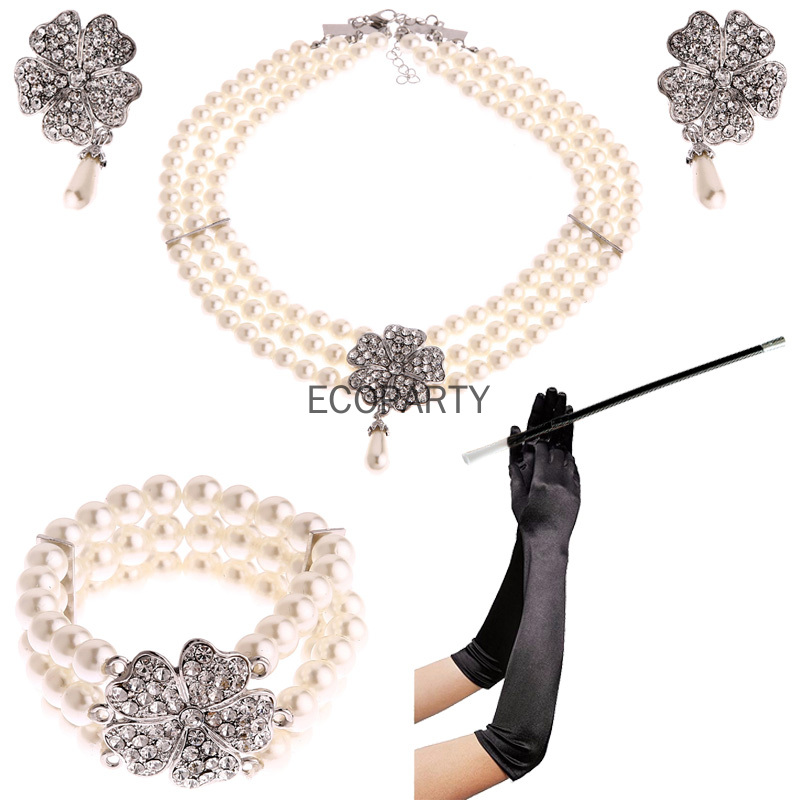 Women'S Accessories In The 1950S - Audrey Hepburn Breakfast at Tiffanys 1950s