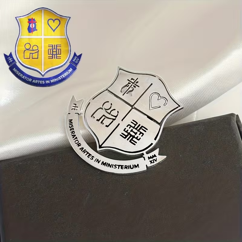 Custom Logo Brooch Simple Crea - огляд і ціна Women Accessories Logo