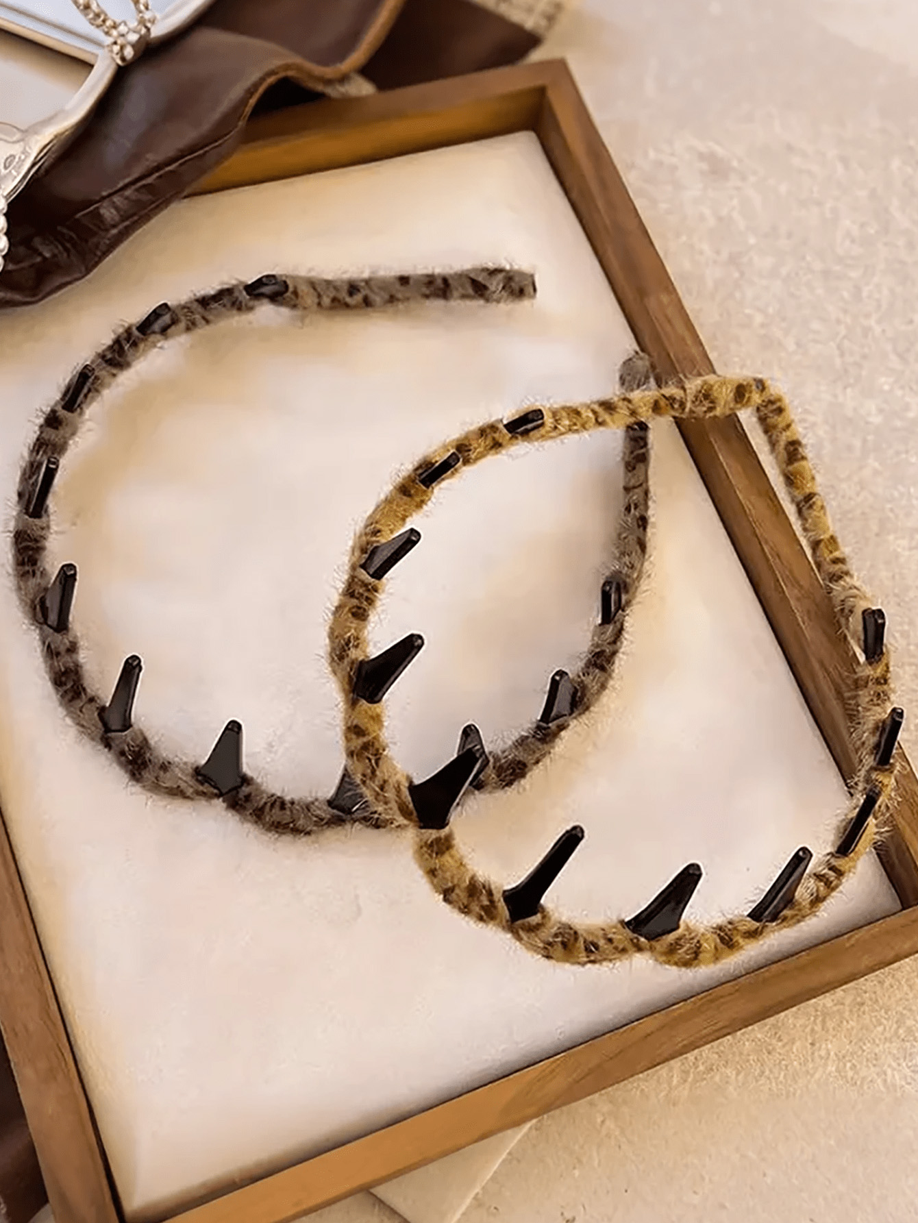 Leopard Print Wavy Headband fo - огляд і ціна Women Accessories Shop Design